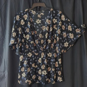 Torrid Top, size 0. EUC